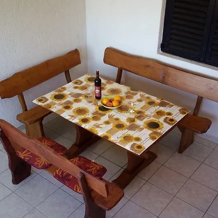 Apartman House